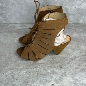 Vince Camuto‎ Brown Suede Lace-Up Women's Heels Size 6
